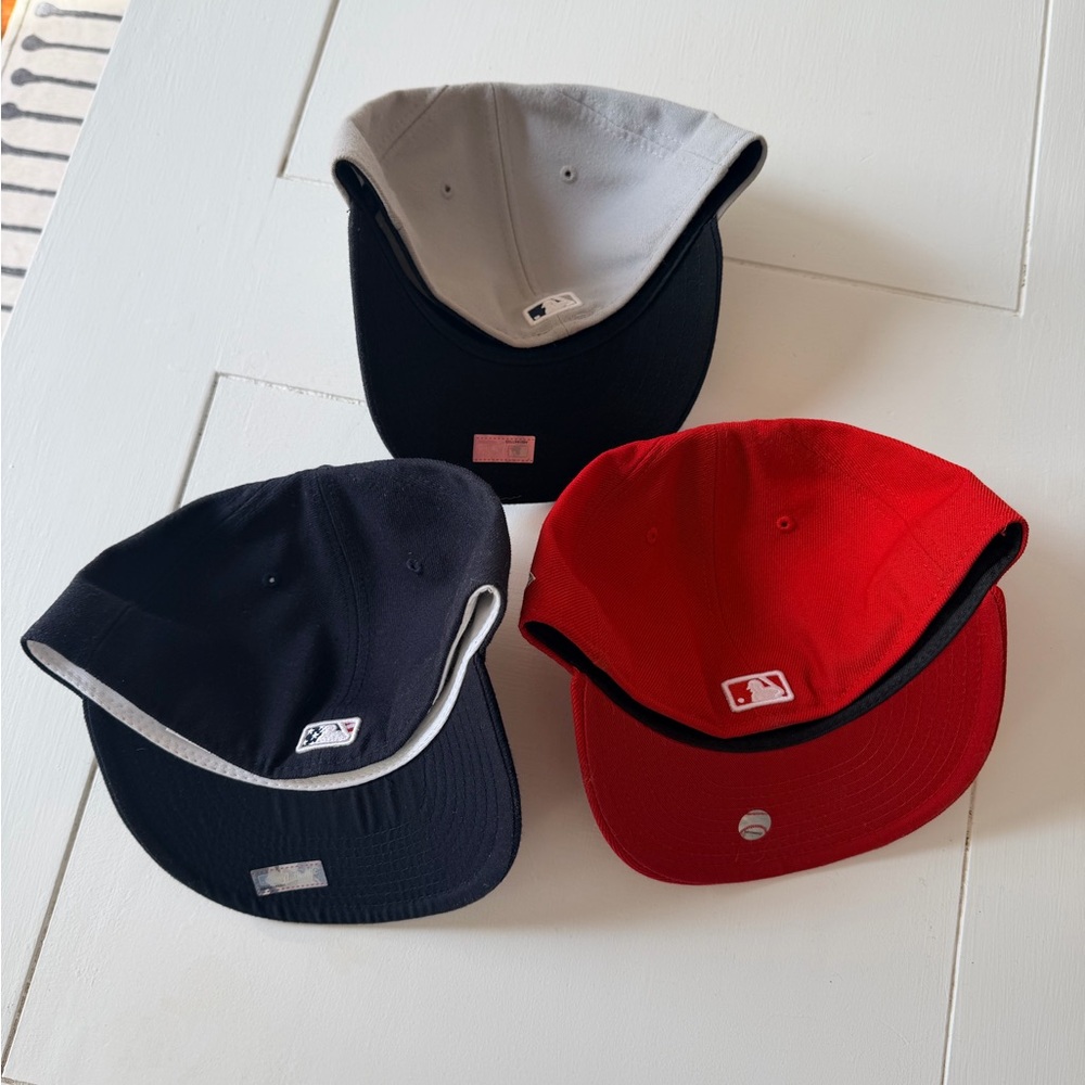 New Era Yankees Trio - Red, Navy & Gray Snapback Caps - Picture 3 of 3